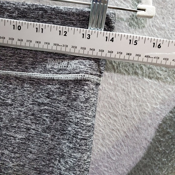 PINK Victoria's Secret Women Activewear Pants XS Gray Ultimate Yoga Crop Legging - Picture 2 of 9
